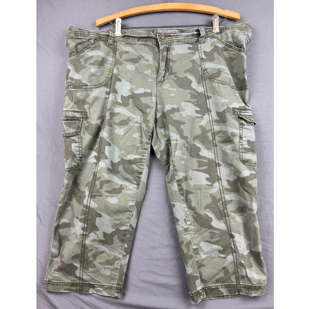 Faded Glory Cargo Capri Pants Womens 18 Camo Green Stretch Cropped Good